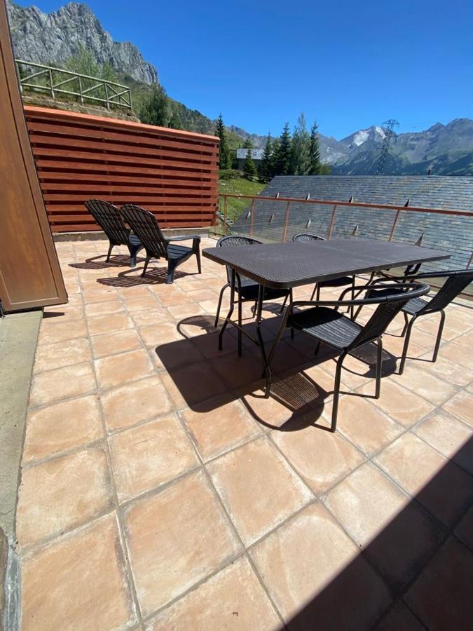 Bajo Con Terraza Y Vistas A Las Montana En Formigal Buitenkant foto