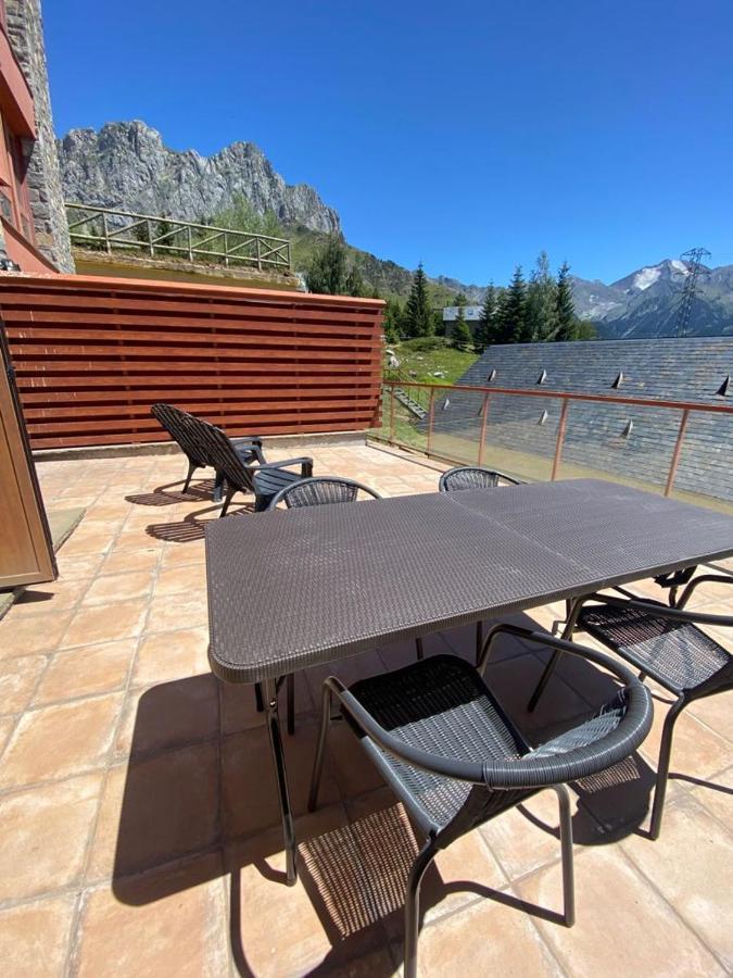 Bajo Con Terraza Y Vistas A Las Montana En Formigal Buitenkant foto